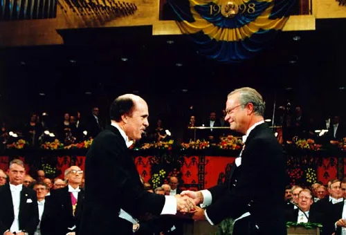 Dr. Louis Ignarro receiving the 1998 Nobel Prize in Physiology or Medicine in Stockholm